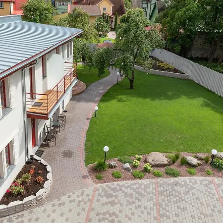 Vabaduse *